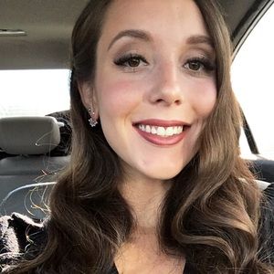 Meet your Posher, Gabriella